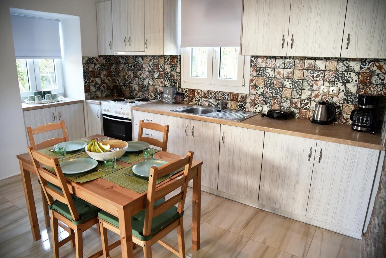 Kampos Family Garden Villa Баци Екстериор снимка