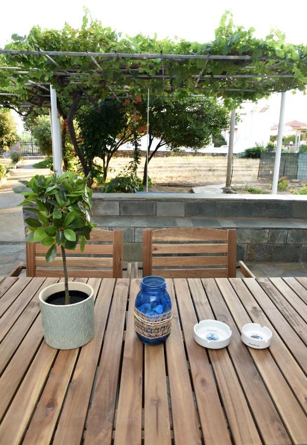 Kampos Family Garden Villa Баци Екстериор снимка
